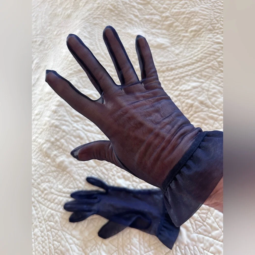 1950s Vintage Navy Sheer Nylon Gloves Small Medium